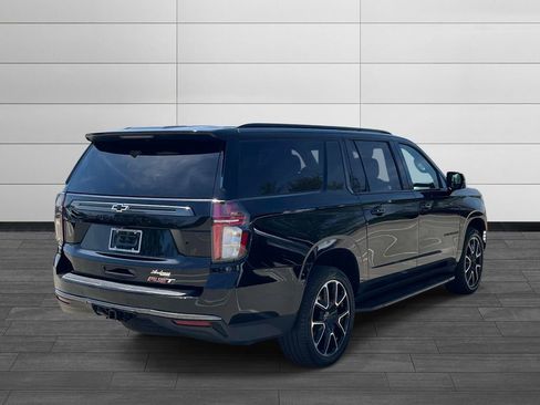 Used 2022 Chevrolet Suburban RST w/ Luxury Package image 5
