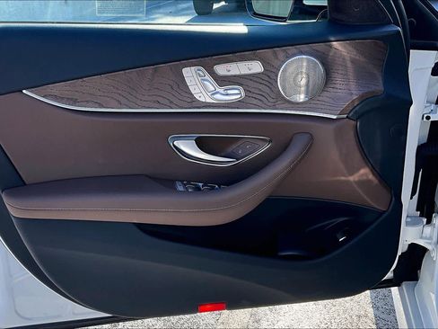 Used 2022 Mercedes-Benz E 350 Sedan image 19