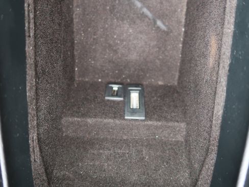 Used 2014 Mercedes-Benz E 350 Cabriolet image 23