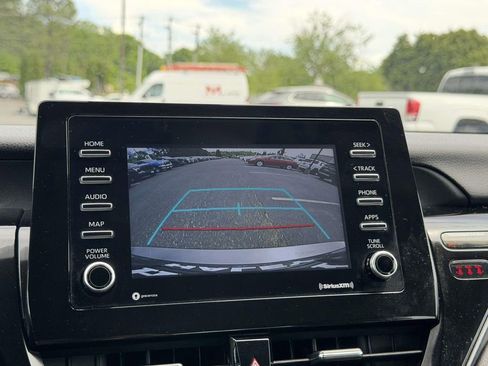Used 2024 Toyota Camry SE FWD image 4