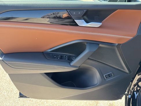 New 2026 Volkswagen Tiguan SEL R-Line image 18