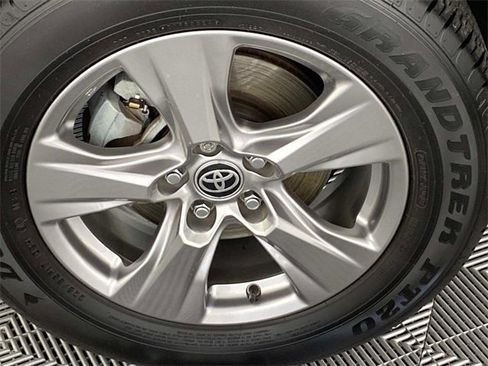 Used 2024 Toyota RAV4 LE image 26