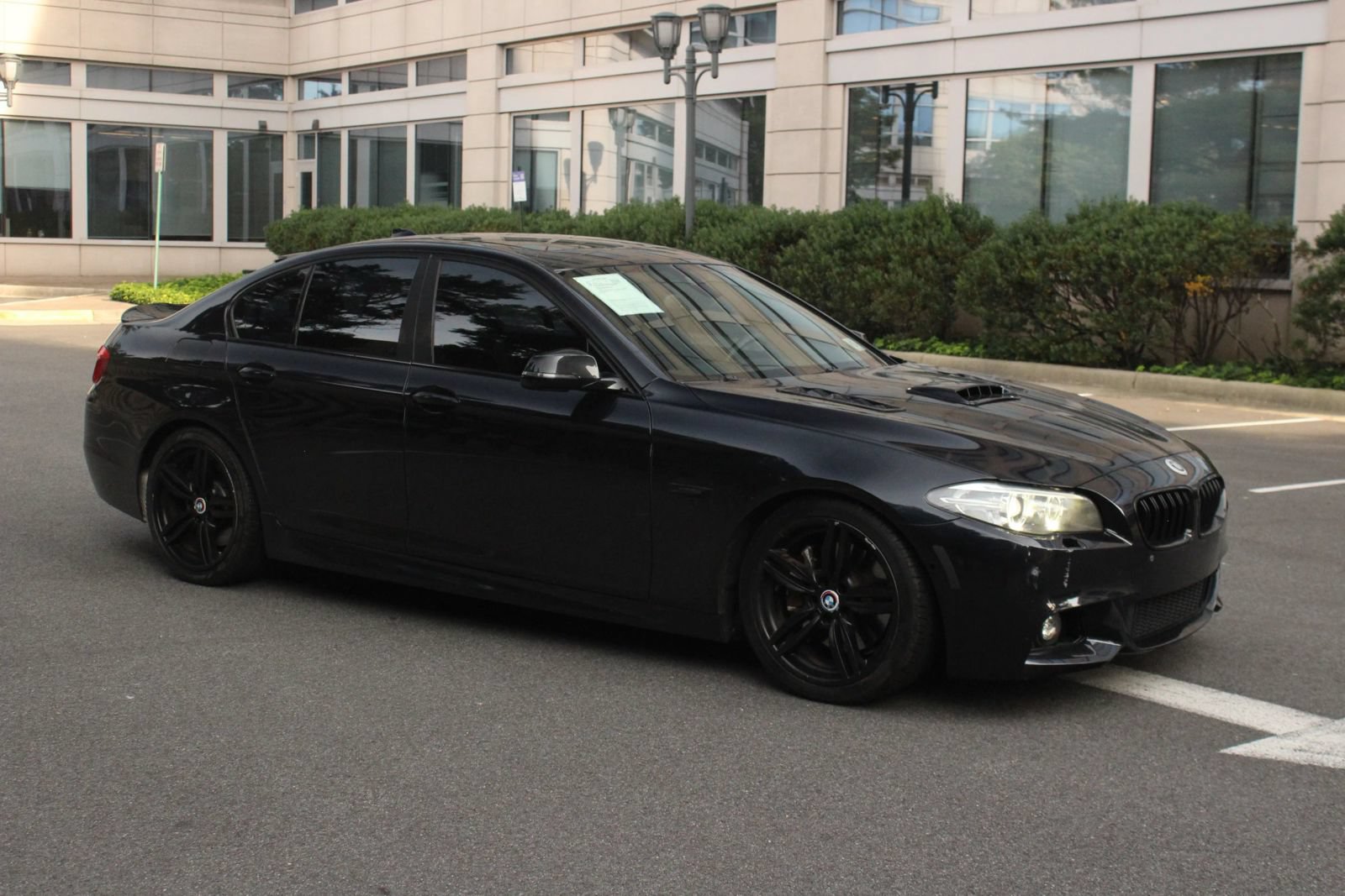 Used 2014 BMW 550i xDrive Sedan AWD/4WD image 2