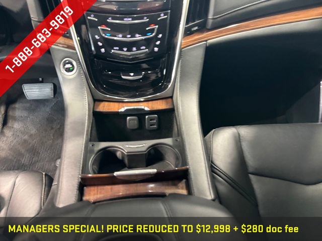 Used 2016 Cadillac Escalade ESV Luxury AWD/4WD image 17