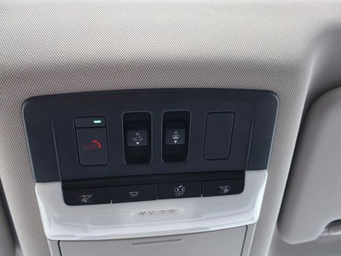 Used 2023 Nissan Rogue Platinum w/ Platinum Premium Package FWD image 60