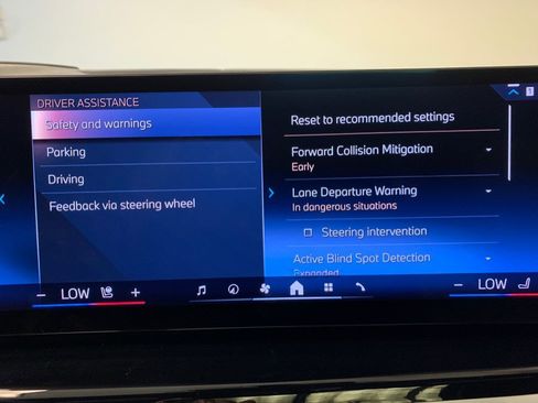 Used 2025 BMW X7 xDrive40i w/ Executive Package AWD/4WD image 40