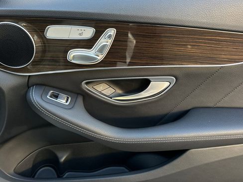 Used 2020 Mercedes-Benz C 300 Sedan image 33