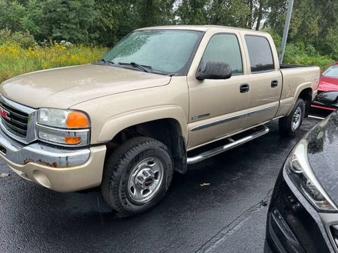 Used 2004 GMC Sierra 2500 SLE AWD/4WD image 2