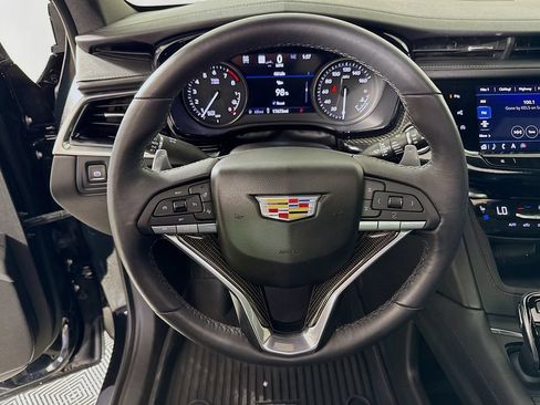 Used 2023 Cadillac XT6 Sport w/ LPO, ONYX Package AWD/4WD image 11