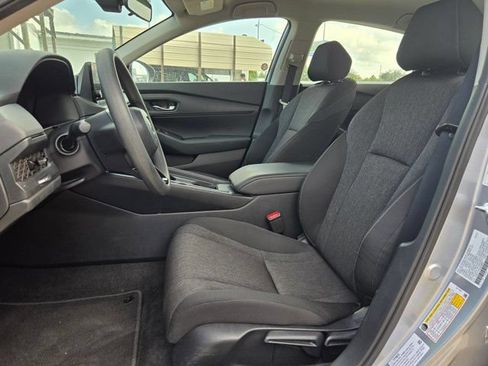Used 2025 Honda Accord LX image 23