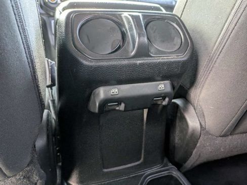 Used 2018 Jeep Wrangler Unlimited Sport S AWD/4WD image 14