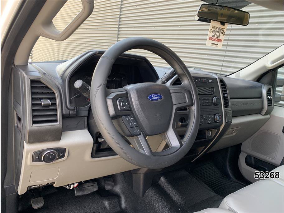 Used 2018 Ford F550 2WD Crew Cab Super Duty image 25