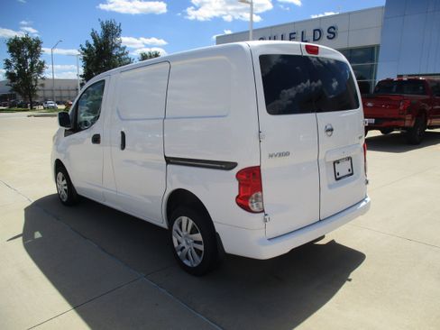 Used 2020 Nissan NV200 SV w/ Back Door Glass Package FWD image 3