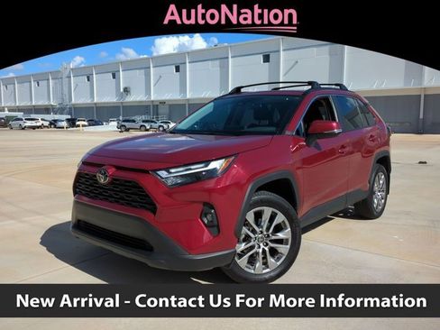 Certified 2025 Toyota RAV4 XLE Premium image 1