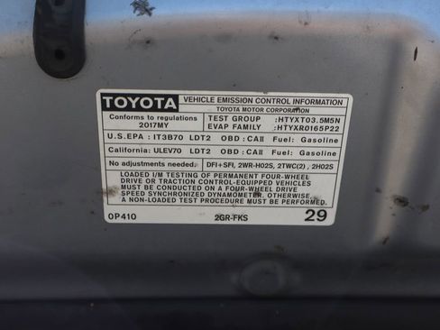 Used 2017 Toyota Tacoma TRD Off-Road RWD image 14