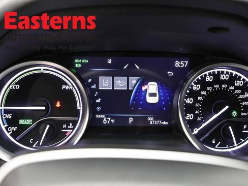 Used 2022 Toyota Camry XLE FWD image 18