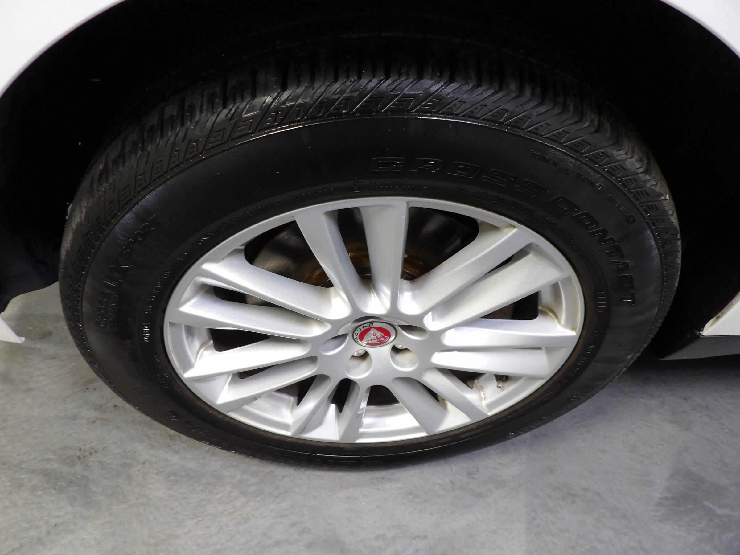 Used 2018 Jaguar F-PACE Prestige AWD/4WD image 23
