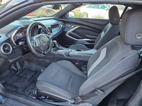 Used 2020 Chevrolet Camaro LT image 16