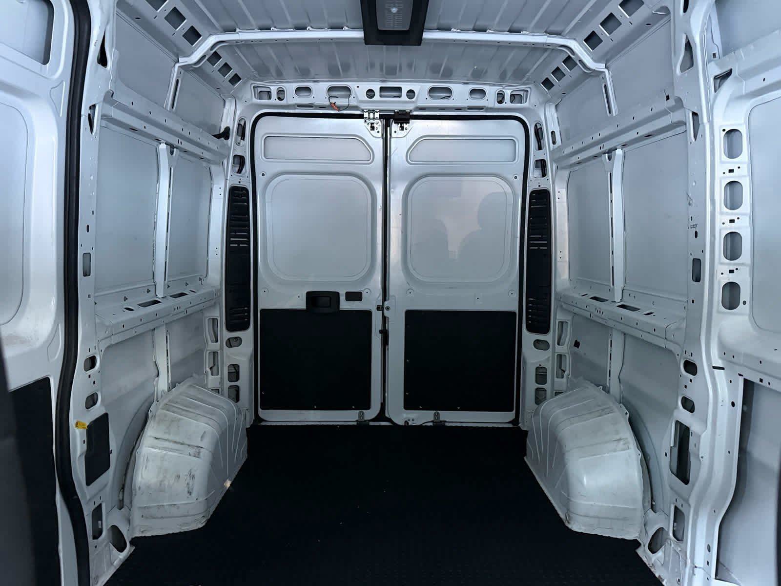 Used 2024 RAM ProMaster 2500 w/ Convenience Group FWD image 24