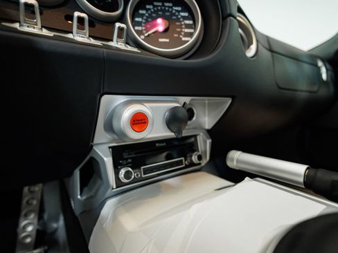 Used 2006 Ford GT image 77