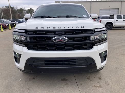 Used 2022 Ford Expedition Max Limited image 2