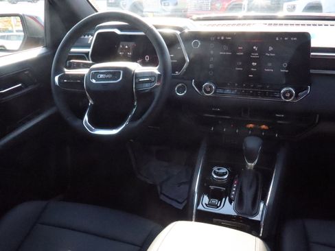 New 2025 GMC Canyon Elevation w/ Convenience Package image 10