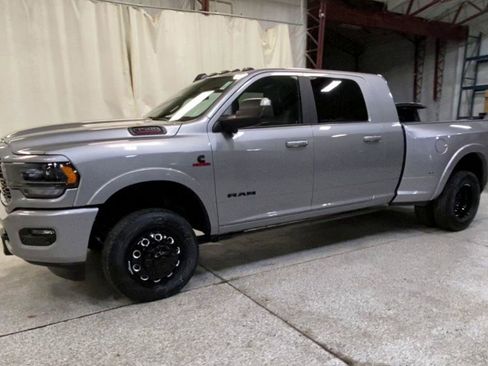 Certified 2022 RAM 3500 Limited image 4