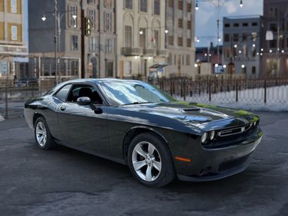 Used 2016 Dodge Challenger SXT