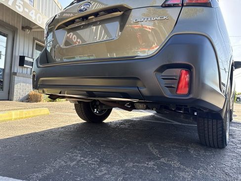 Used 2020 Subaru Outback Premium AWD/4WD image 9