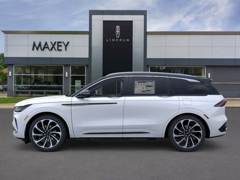 New 2026 Lincoln Nautilus Black Label AWD/4WD image 3