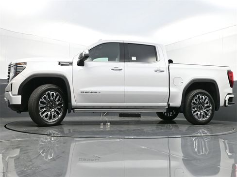 Used 2023 GMC Sierra 1500 Denali Ultimate image 31