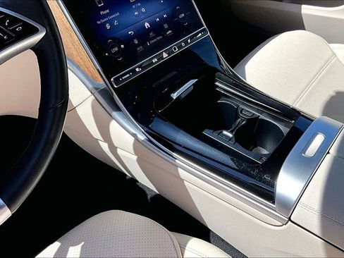 Used 2023 Mercedes-Benz C 300 4MATIC Sedan image 14