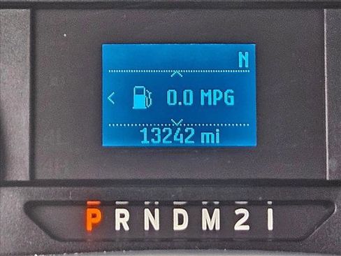 Used 2022 Ford F250 XL w/ Power Equipment Group image 15