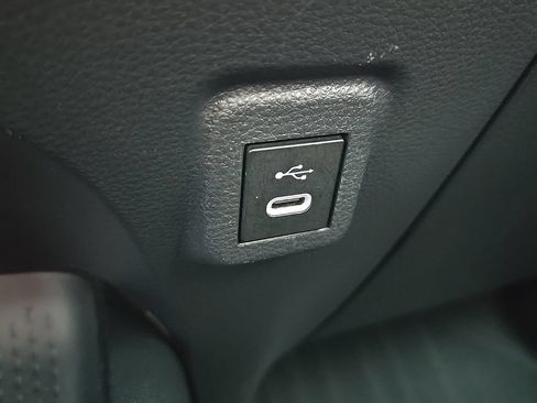 Used 2024 Toyota Corolla LE FWD image 28
