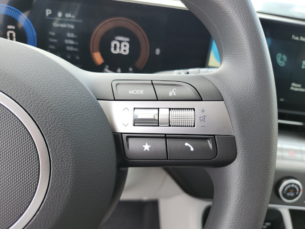 New 2027 Hyundai Kona SE FWD image 32