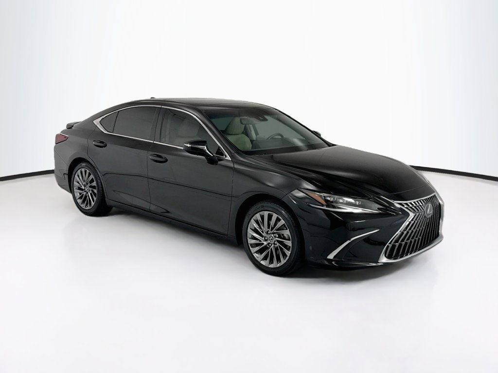Used 2024 Lexus ES 350 Ultra Luxury w/ Accessory Package (Z2) FWD image 3