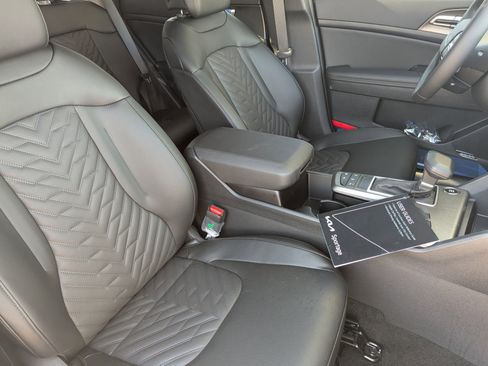 New 2026 Kia Sportage X-Line w/ X-Line Technology Package image 8