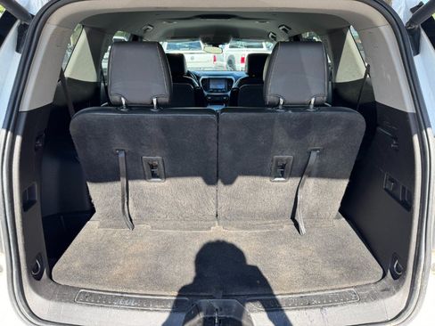 Used 2020 GMC Acadia SLT FWD image 18
