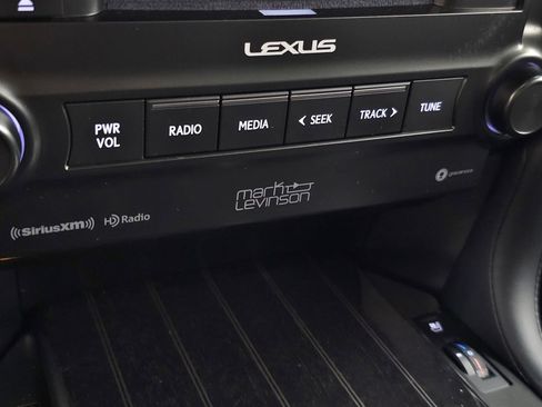 Used 2023 Lexus GX 460 Premium w/ Accessory Package AWD/4WD image 31