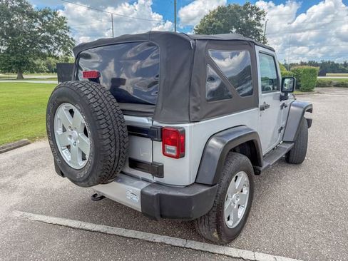 Used 2008 Jeep Wrangler Sahara w/ PWR Convenience Group AWD/4WD image 4