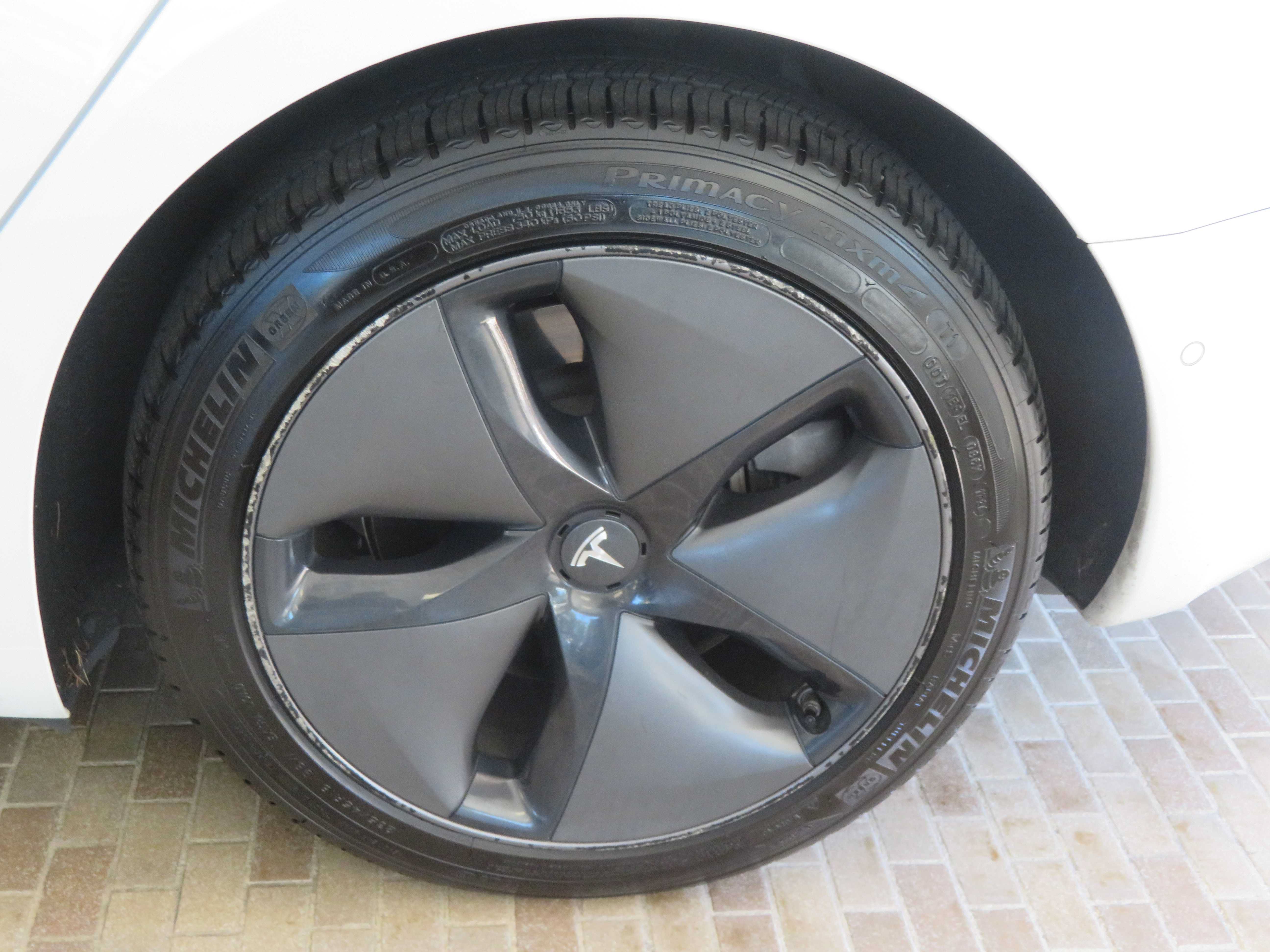 Used 2018 Tesla Model 3 Long Range AWD/4WD image 8