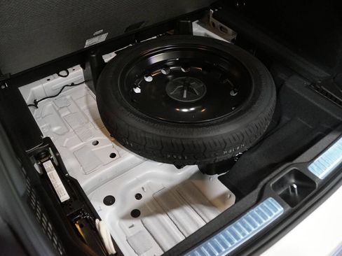 Used 2022 Mercedes-Benz GLC 300 4MATIC image 40