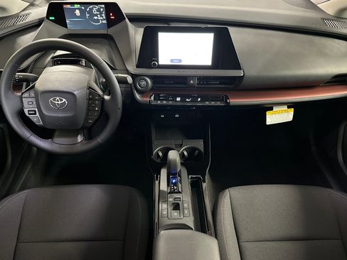 New 2026 Toyota Prius SE image 12