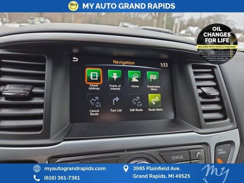 Used 2020 Nissan Pathfinder SL image 21