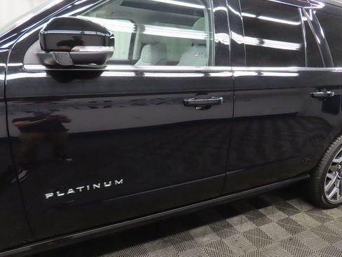 Used 2025 Ford Expedition Max Platinum w/ Platinum Ultimate Package image 51