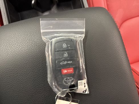 Used 2025 Toyota Tacoma TRD Pro image 42