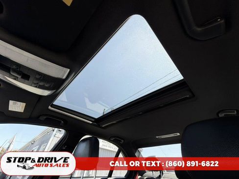 Used 2013 Mercedes-Benz C 300 Sport image 15