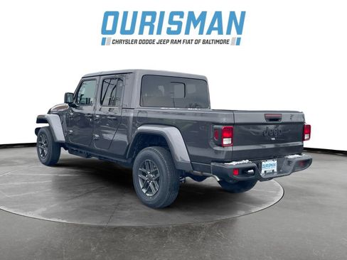 New 2026 Jeep Gladiator Sport AWD/4WD image 4
