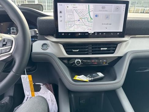 New 2026 Ford Explorer Active AWD/4WD image 17