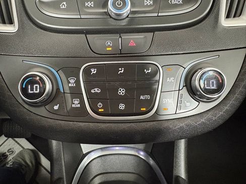 Used 2024 Chevrolet Malibu LT FWD image 26